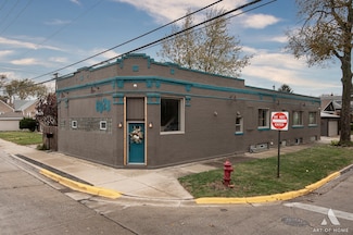 6928 Pershing Rd, Berwyn, IL 60402