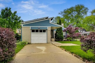 3361 Crain St, Skokie, IL 60076