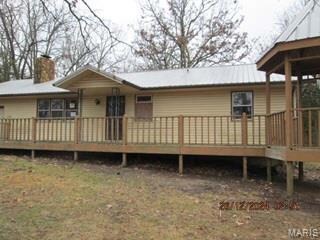 23119 Oneida Dr, Lebanon, MO 65536