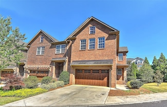 6832 Fairway Row Ln, Charlotte, NC 28277