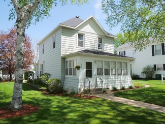 223 3rd St E, Wabasha, MN 55981