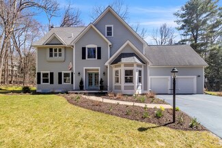 55 Woodlot Rd, Amherst, MA 01002