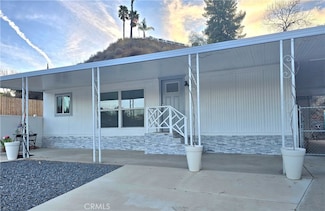 22725 Skylink Dr, Canyon Lake, CA 92587