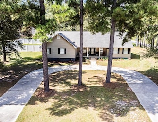 144 Deerrun St, Fitzgerald, GA 31750