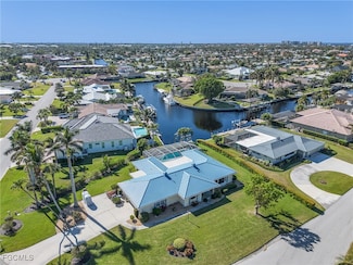 1090 N Waterway Dr, Fort Myers, FL 33919