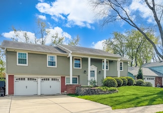 931 Bernard Dr, Buffalo Grove, IL 60089