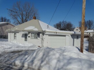 303 4th Ave SW, Waukon, IA 52172