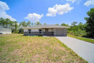 2007 Welby Ln, Lehigh Acres, FL 33972