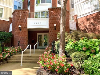 1625 International Dr Unit 109, McLean, VA 22102