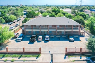 2220 Santa Cleotilde Ave, Laredo, TX 78040