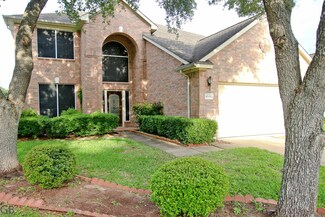 10831 Fletcher Bridge Ln, Sugar Land, TX 77498