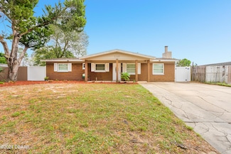 1509 Primrose Ln, Daytona Beach, FL 32117
