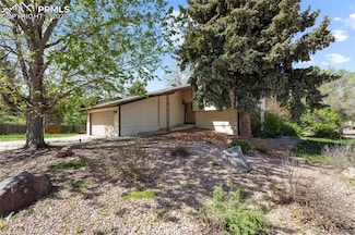 3090 Oro Blanco Dr, Colorado Springs, CO 80917
