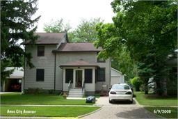 321 S Maple Ave, Ames, IA 50010