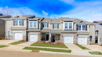288 Creekview Rd, Hendersonville, NC 28792