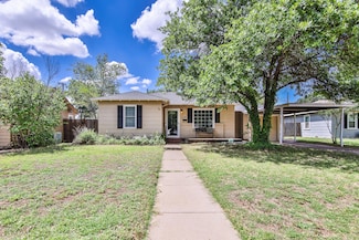 2715 29th St, Lubbock, TX 79410