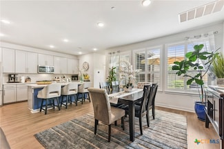 2500 Forest Creek Dr Unit 302, Round Rock, TX 78665