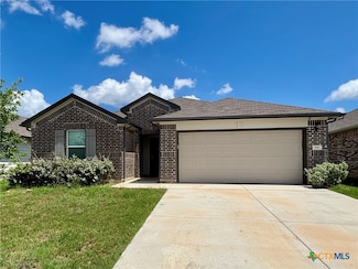 941 Armadillo Dr, Seguin, TX 78155