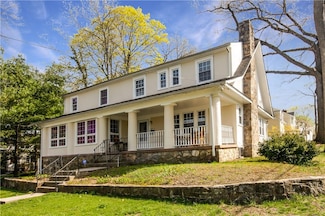 108 Lee Rd, Scarsdale, NY 10583