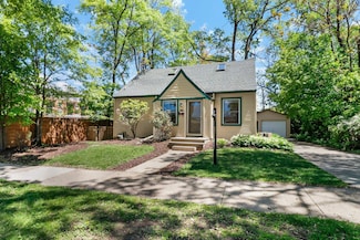 725 Eugenia Ave, Madison, WI 53705