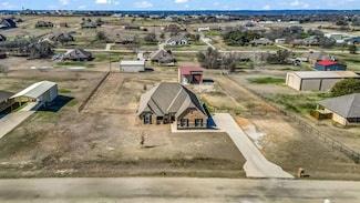 157 Churchill Cir, Weatherford, TX 76085