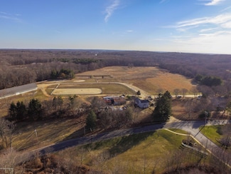 193 Stone Hill Rd, Colts Neck, NJ 07722