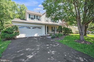 43168 Wintergrove Dr, Ashburn, VA 20147