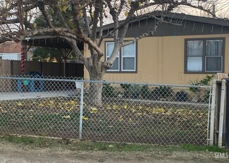 8213 Hilltop Dr, Bakersfield, CA 93307