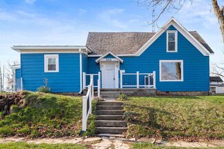 300 E Carl St, Winchester, IN 47394