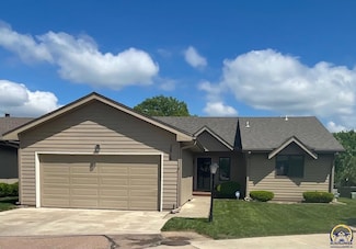 2916 SW Cedar Cove Ct, Topeka, KS 66614