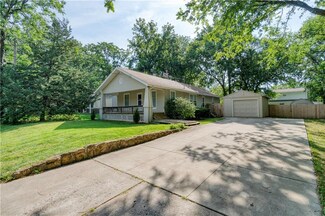 8241 Riley St, Overland Park, KS 66204