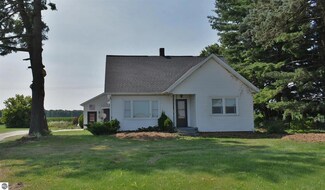 6630 W 4 Rd, Mesick, MI 49668