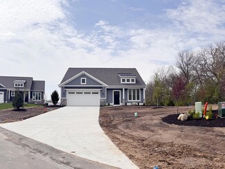 4645 Greystone Rd, Holland, MI 49423