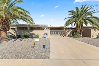 9830 W Teakwood Dr, Sun City, AZ 85351
