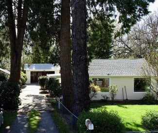 2571 Russell St, Redding, CA 96001