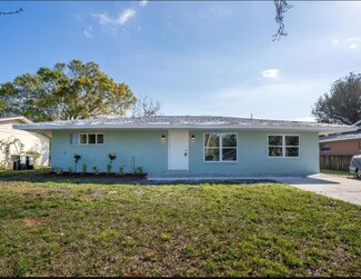 121 Wisteria Ave, Fort Pierce, FL 34982