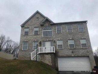139 Mccracken Dr, Monaca, PA 15061