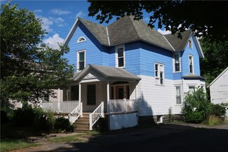 15 Mechanic St, Oxford, NY 13830