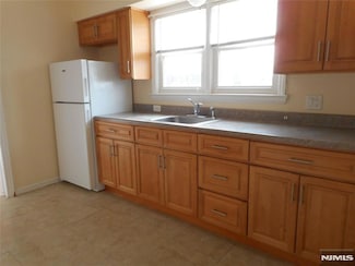 250 U S 46 Unit A, Elmwood Park, NJ 07407