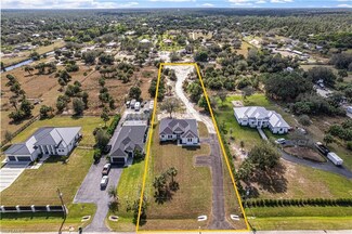 202 22nd Ave NE, Naples, FL 34120