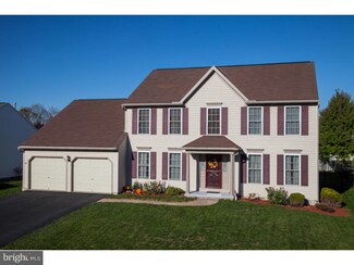 115 Running Creek Dr, Reading, PA 19608