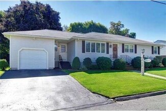 18 Ancona Rd, Worcester, MA 01604