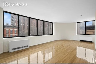 300 E 90th St Unit 6D, New York, NY 10128