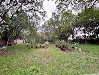 7 Scarborough Square, San Antonio, TX 78218