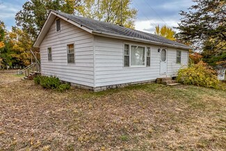 8879 County Rd W, Summersville, MO 65571