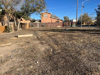352 Dallas St SE, Albuquerque, NM 87108