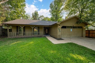14806 White Oaks Ln, Mabelvale, AR 72103