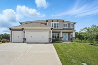 6718 NW 105th St, Kansas City, MO 64154