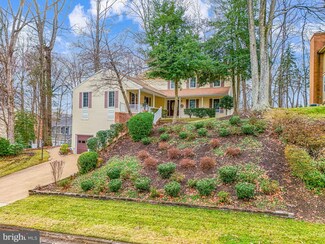 15618 Rhame Dr, Dumfries, VA 22025