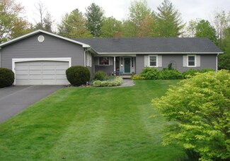 14 Holly Ln, Williamstown, MA 01267
